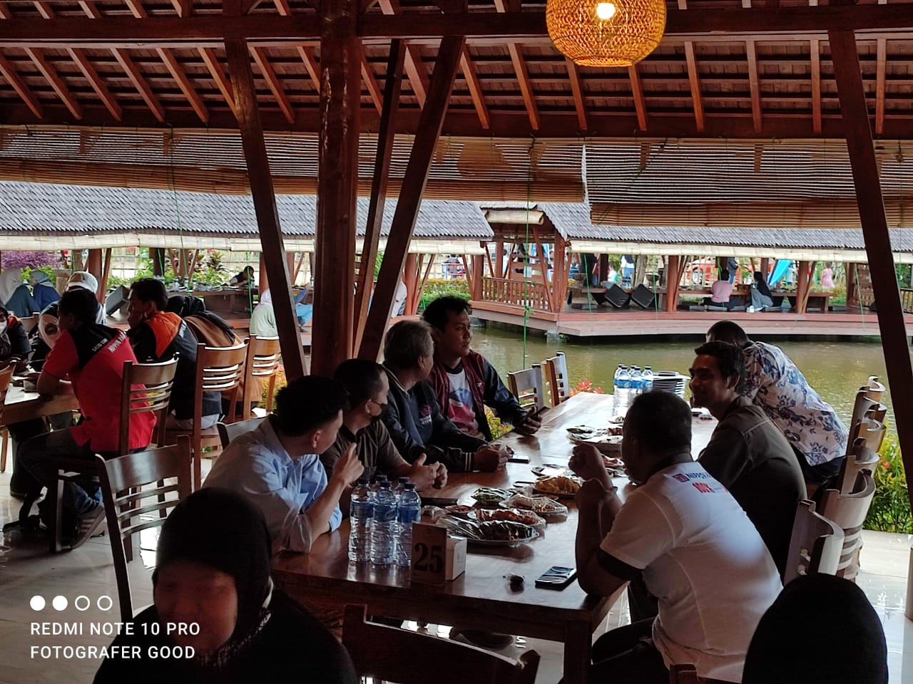 bukber supp nippon, toko dan pusat